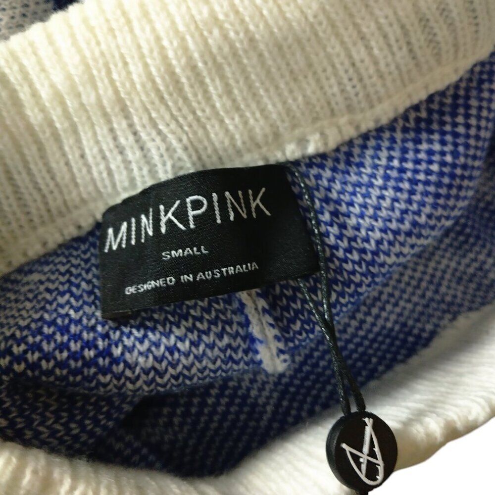 MINKPINK Women's Small Knit Elastic Waist Floral Pull On Shorts Boho New - Picture 4 of 5
